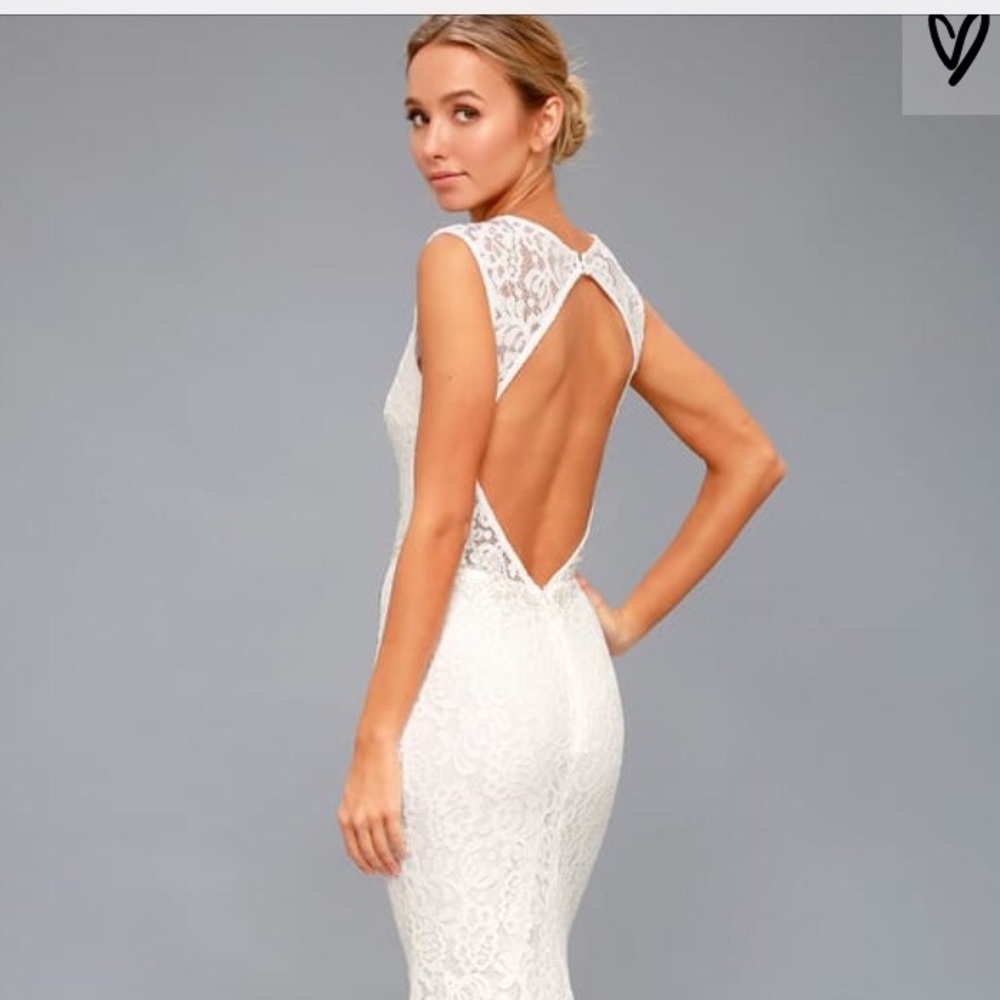 BNWT Lulus Lace Wedding Gown